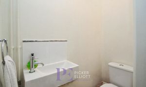 Kinross Way, Hinckley, LE10 photo