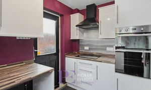 Kinross Way, Hinckley, LE10 photo