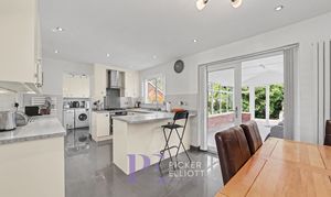A photo of house for sale on Falconers Green, Burbage, LE10 from Picker Elliott Hinckley