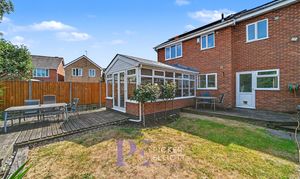 Falconers Green, Burbage, LE10 photo
