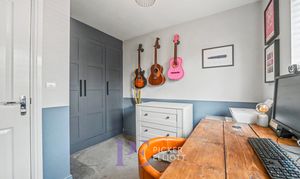 Ryelands Crescent, Stoke Golding, CV13 photo