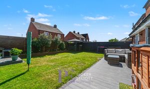 Ryelands Crescent, Stoke Golding, CV13 photo