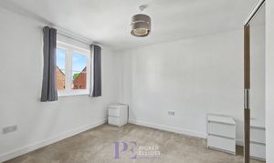Frezenberg Close, Burbage, LE10 photo