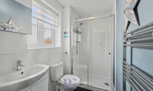 Frezenberg Close, Burbage, LE10 photo