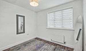 Frezenberg Close, Burbage, LE10 photo