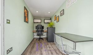 Abbott Drive, Stoney Stanton, LE9 photo
