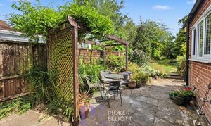Stanley Road, Hinckley, LE10 photo