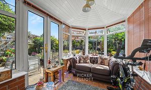 Turner Drive, Hinckley, LE10 photo