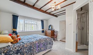 Leighton Crescent, Elmesthorpe, LE9 photo