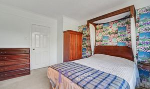 Leighton Crescent, Elmesthorpe, LE9 photo
