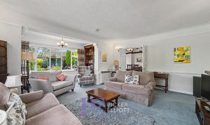 Leighton Crescent, Elmesthorpe, LE9 photo