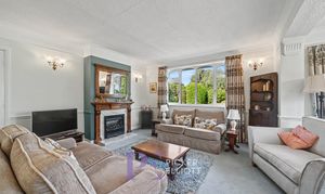 A photo of house for sale on Leighton Crescent, Elmesthorpe, LE9 from Picker Elliott Hinckley