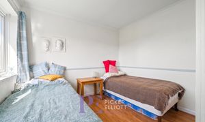 Leighton Crescent, Elmesthorpe, LE9 photo