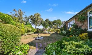 Leighton Crescent, Elmesthorpe, LE9 photo