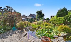 Leighton Crescent, Elmesthorpe, LE9 photo