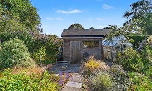 Leighton Crescent, Elmesthorpe, LE9 photo
