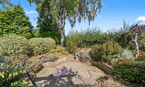 Leighton Crescent, Elmesthorpe, LE9 photo