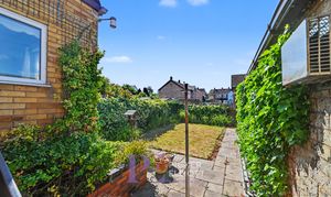 Roseway, Stoke Golding, CV13 photo