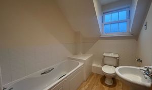 bIG bATHROOM