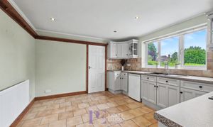 Hansom Road, Hinckley, LE10 photo