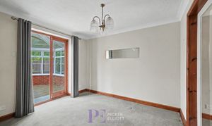Hansom Road, Hinckley, LE10 photo