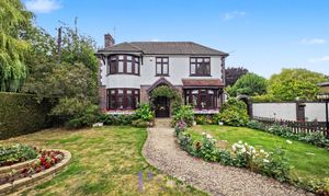 Leicester Road, Hinckley, LE10 photo