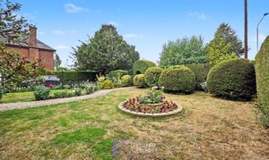 Leicester Road, Hinckley, LE10 photo