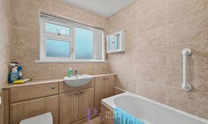 Ramsey Close, Hinckley, LE10 photo