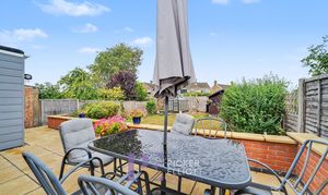 Ribblesdale Avenue, Hinckley, LE10 photo