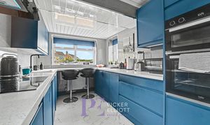 Ribblesdale Avenue, Hinckley, LE10 photo