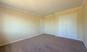 bedroom 1 x2