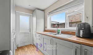Lochmore Drive, Hinckley, LE10 photo