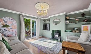 A photo of house for sale on Merevale Close, Hinckley, LE10 from Picker Elliott Hinckley