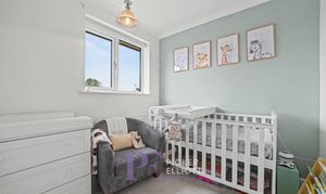 Manor Way, Burbage, LE10 photo