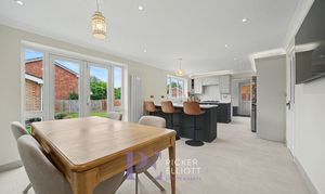 Manor Way, Burbage, LE10 photo