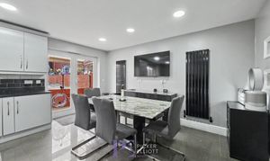 Milton Close, Hinckley, LE10 photo