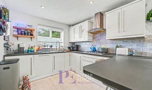 Mays Farm Drive, Stoney Stanton, LE9 photo