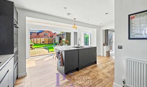 Stoneley Road, Stoke Golding, CV13 photo