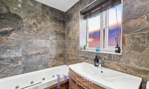 Stoneley Road, Stoke Golding, CV13 photo