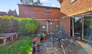 Stoneley Road, Stoke Golding, CV13 photo