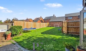 Stoneley Road, Stoke Golding, CV13 photo