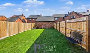 Stoneley Road, Stoke Golding, CV13 photo