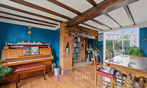 Chapel Lane, Sharnford, LE10 photo