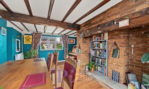 Chapel Lane, Sharnford, LE10 photo