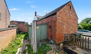 Chapel Lane, Sharnford, LE10 photo