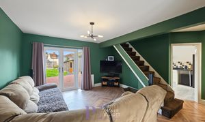 A photo of house for sale on Gwendoline Avenue, Hinckley, LE10 from Picker Elliott Hinckley