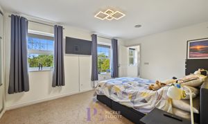 Percival Way, Groby, LE6 photo