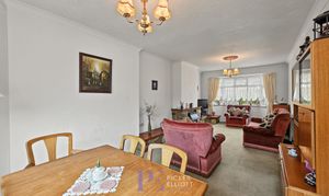 A photo of house for sale on Hollydene Crescent, Earl Shilton, LE9 from Picker Elliott Hinckley