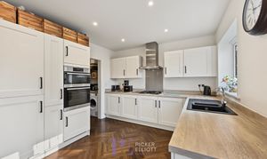 Barns Way, Newbold Verdon, LE9 photo