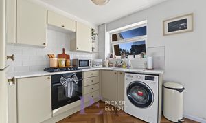 A photo of house for sale on Bosworth Close, Hinckley, LE10 from Picker Elliott Hinckley